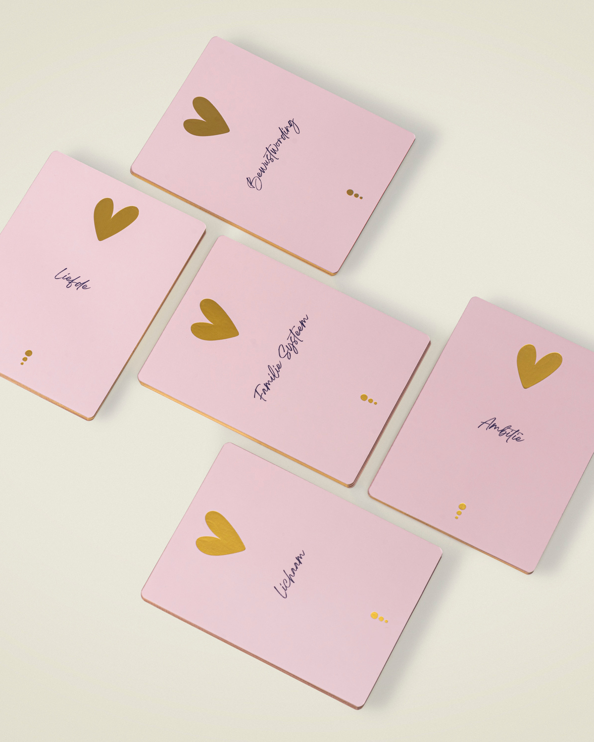 custom-slideshow-image-mobile-block_K7eGcf